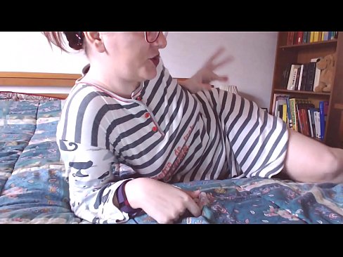 ❤️ 把這隻大黑公雞塞進你嘴裡的小奴隸 色情視頻 在我們 ❌